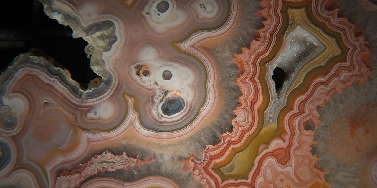 Agate polished slice showing 'eyes' From the Natural History Museum in London